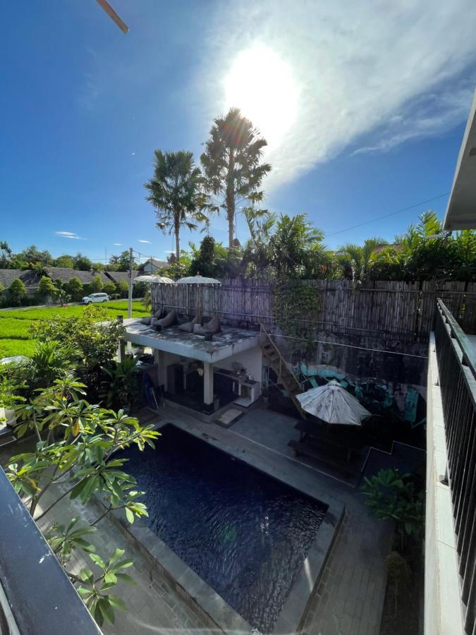 Tyana Private Room In Batu Bolong Canggu 21 エクステリア 写真