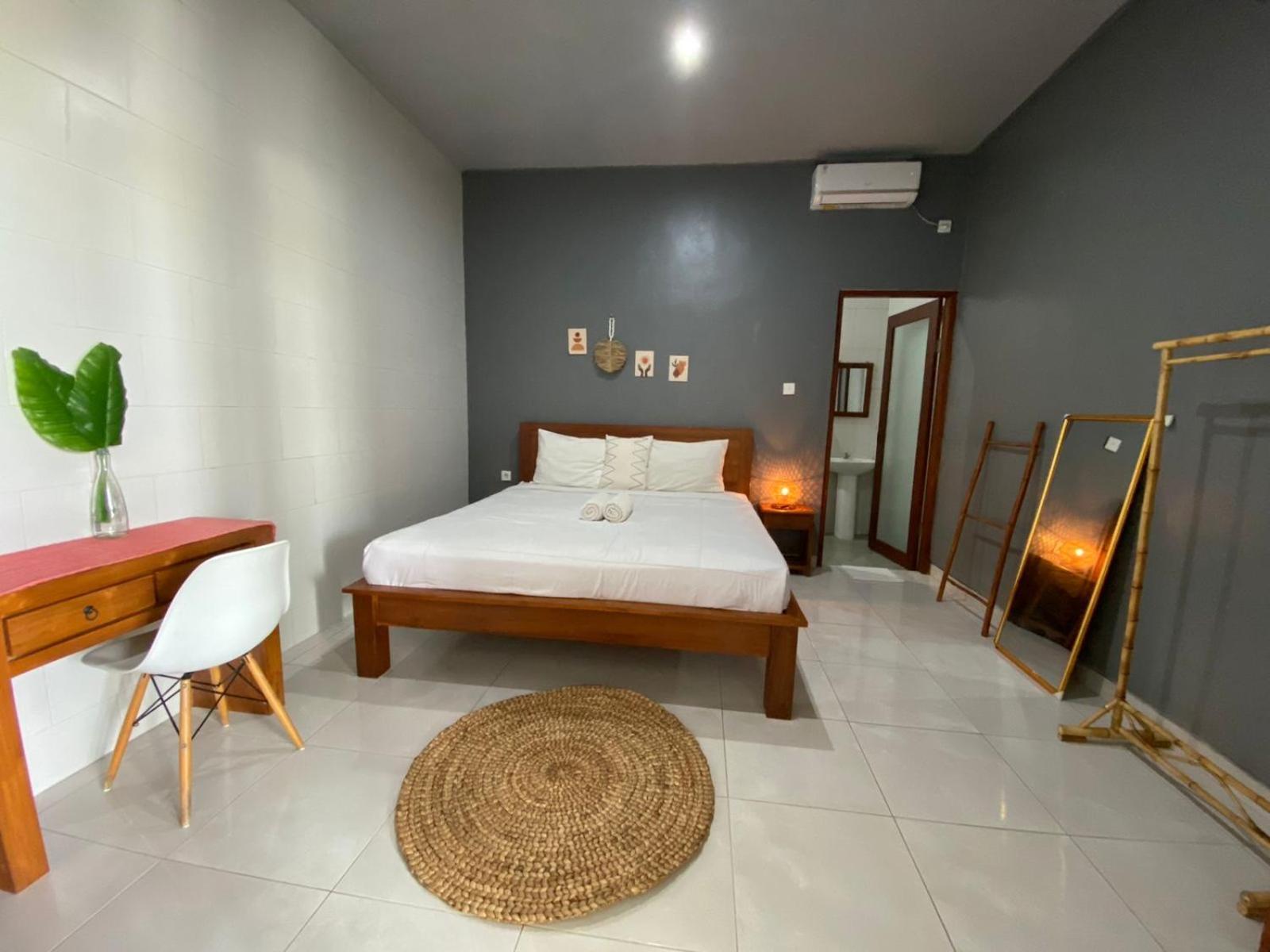 Tyana Private Room In Batu Bolong Canggu 21 エクステリア 写真